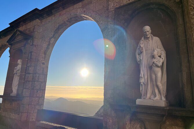 Early Tour to Montserrat: Small Group Hiking with Cable Car - FAQs