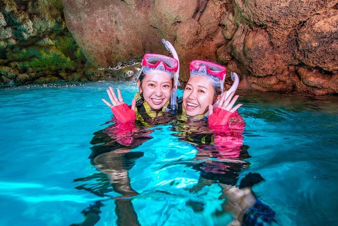 Easily set sail by boat! / Blue cave snorkel - A Simple and Scenic Snorkeling Adventure at Okinawa’s Blue Cave