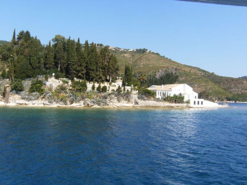 East coast cruise - Sightseeing and BBQ Lunch - Key Points