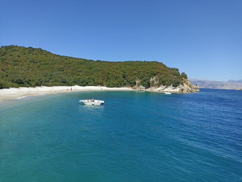 East coast cruise - Sightseeing and BBQ Lunch - The Experience in Detail