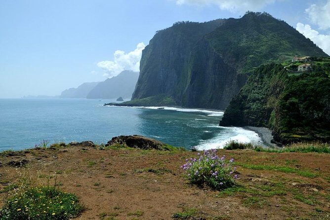 East Tour - Santana - A Closer Look at the Itinerary