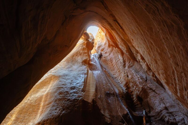 East Zion: Stone Hollow Full-day Canyoneering Tour - Reviewing the Guides and Overall Experience