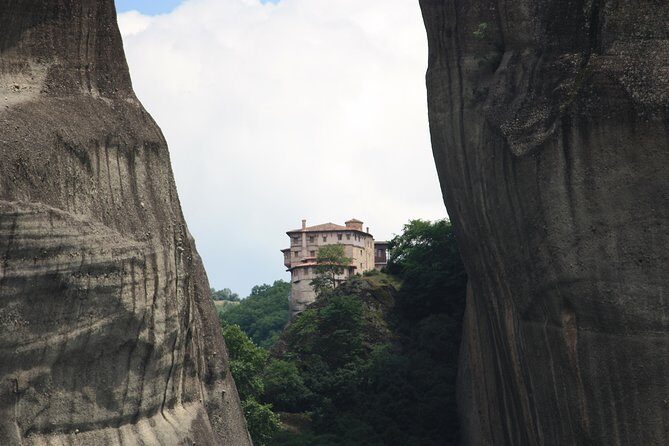 Easy Hiking Adventure at Meteora - An In-Depth Look at the Tour Experience
