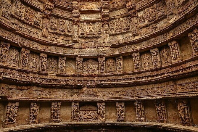 Easy Private Tour at Sun Temple and Rani Ki Vav in Premium Car - The Itinerary in Detail