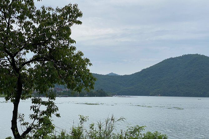 Easy Short Hiking along the Beautiful Fewa Lake - Introduction