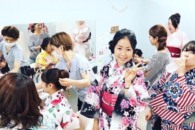 Easywear summer kimonos Experience in Shibuya Hairstyling Option - What to Expect from the Kimono Experience in Shibuya