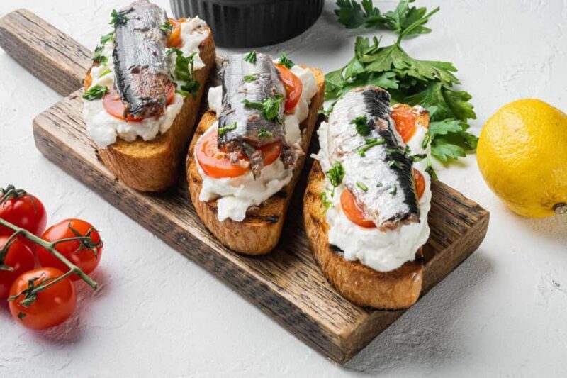 Eat Like a Local: Hidden Gràcia Catalan Tapas Tour Barcelona - The Guides and Atmosphere