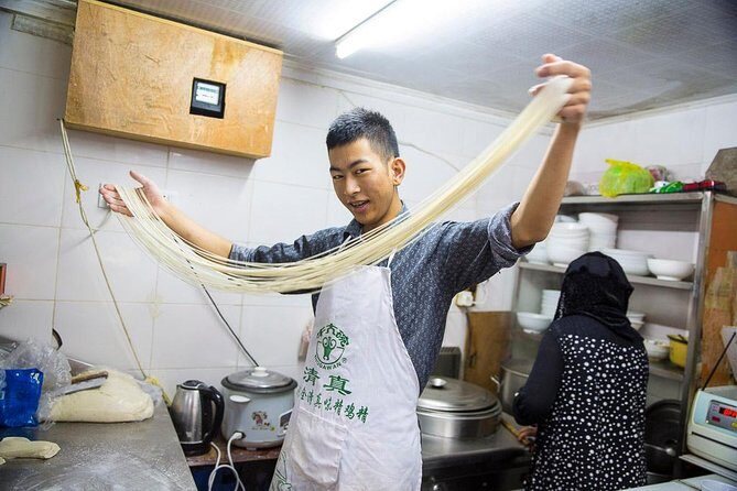 Eat Like a Local: Street Breakfast Tour in Shanghai - A Deep Dive into the Experience