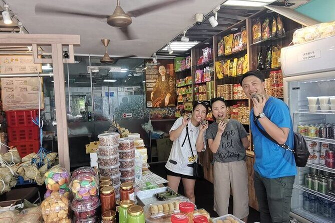 Eat Snap Katong Walking Food Tour - Exploring Joo Chiat Road and Its Colorful Shophouses