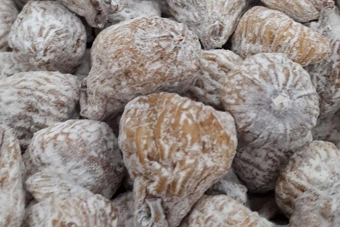 Eat & Tell Porto's Tale: The historical tour that goes through your stomach! - A Deep Dive into the Experience