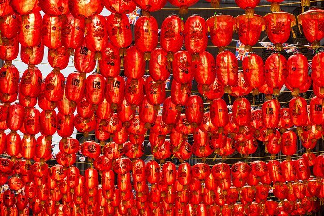 Eating London: Twilight Soho VIP Food & Drinks Tour - Discovering Hidden Bars at Basement Sate