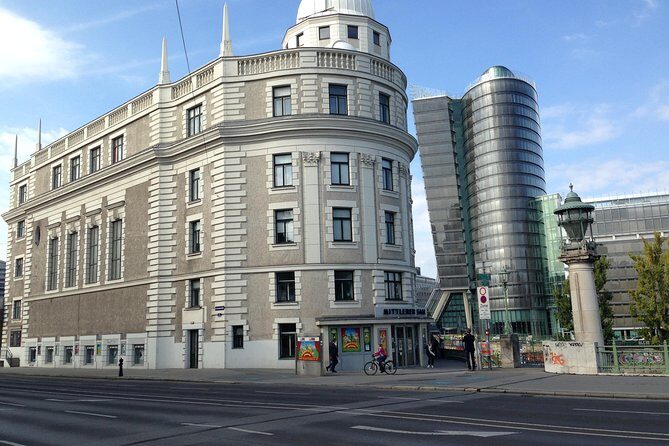 eBike for explorer Vienna 60min with Guide - ride the bike for the whole day - FAQs