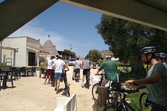 Ebike tours: the villages of Valle d'Itria and tasting of typical products - The Experience in Detail