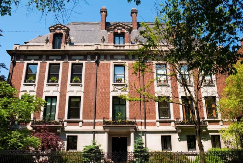 Echoes of Elegance: Chicago Private Architecture Tour - Who Would Enjoy This Tour Most?