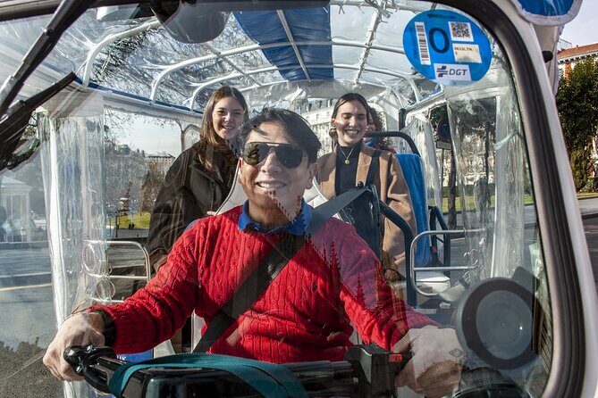 Eco Friendly Tuk Tuk Experience with the Local in Madrid - Detailed Breakdown of the Itinerary