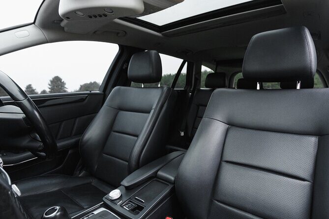 Economy Transfer from Dublin Airport to Belfast - The Booking and Confirmation Process