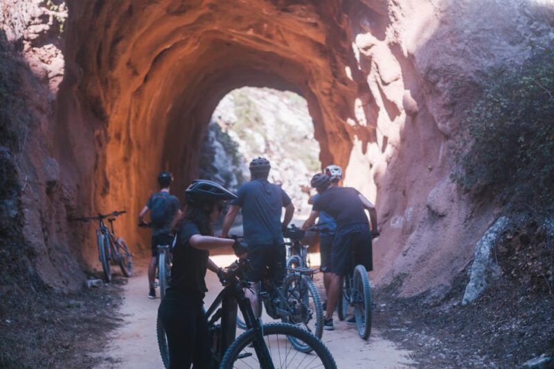 Ecopista E-bike and Basketry tour - Key Points