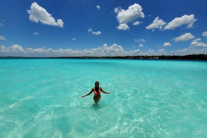 Ecotour: Bacalar Lagoon and Chacchoben archeological site. - Analyzing the Value