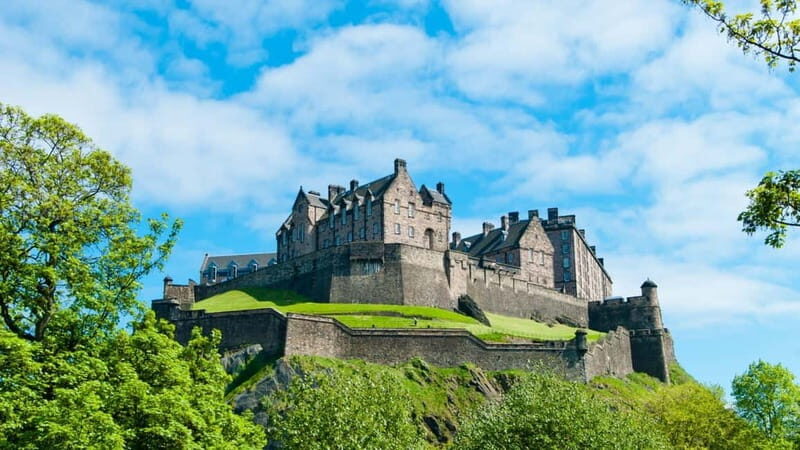 Edinburgh and Outlander by Rail from London 3-Day Tour - An In-Depth Look at the 3-Day Edinburgh and Outlander Rail Tour