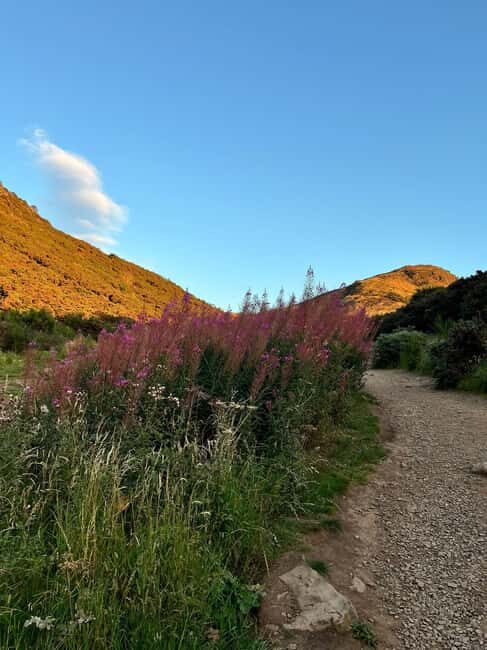 Edinburgh: Arthur's Seat Hiking Tour with Local Guide - Key Points