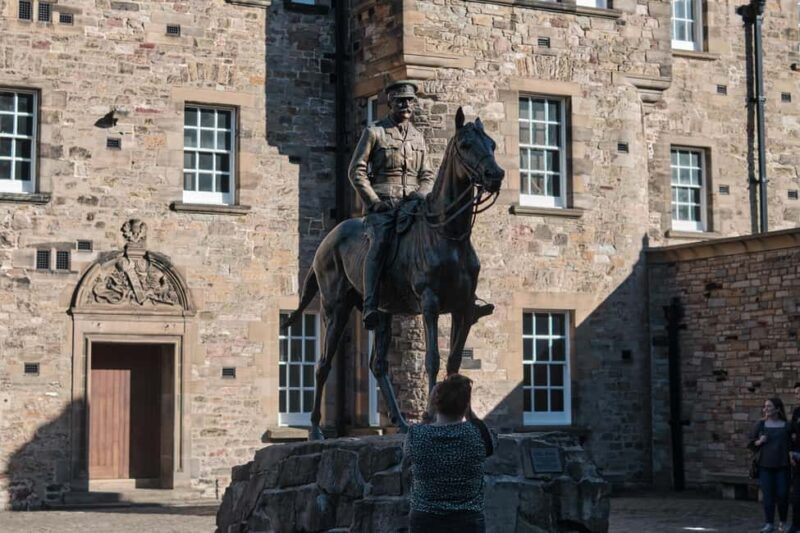 Edinburgh: Castle Guided Tour & Holyrood Palace Ticket - The Value in Context