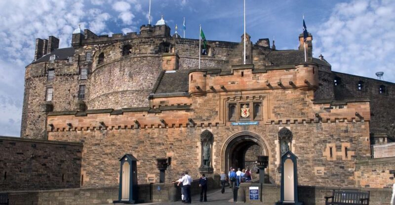 Edinburgh Castle: Guided Walking Tour with Entry Ticket - Authentic Insights from Reviewers
