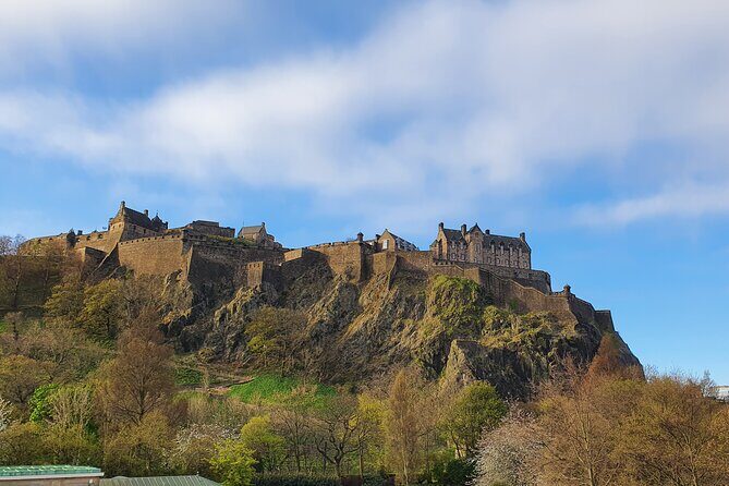 Edinburgh Castle Highlights Tour with Tickets, Map, and Guide - FAQs