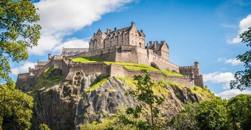 Edinburgh Castle: Highlights Tour with Tickets, Map & Guide - A Deep Dive into the Edinburgh Castle Highlights Tour
