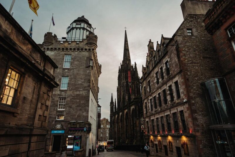 Edinburgh: Castle, Holyrood & Royal Mile Guided Tour - Final Thoughts: Who Will Love This Tour?