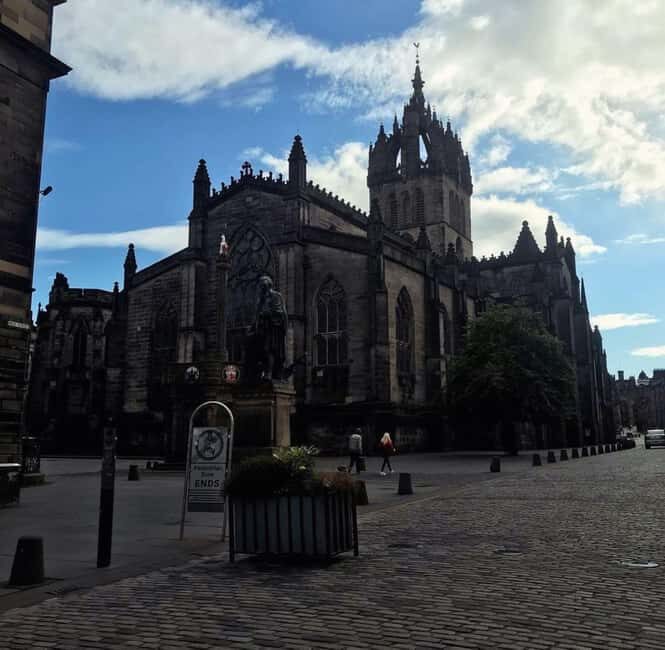 Edinburgh: Castle, Royal Mile, St Giles and Greyfriars tour - Practical Tips for the Tour