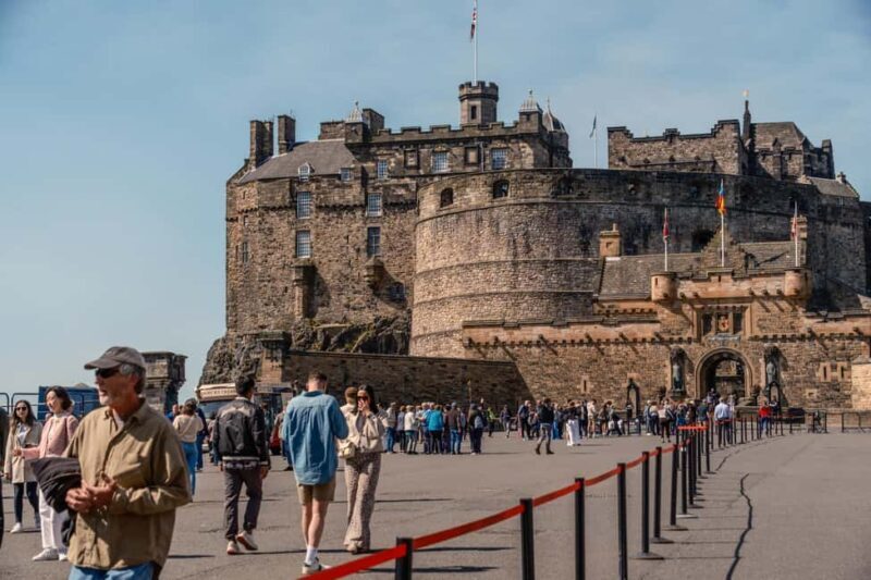 Edinburgh Castle Tickets & Tour - Scottish Guide In a Kilt - Why Choose This Edinburgh Castle Tour?