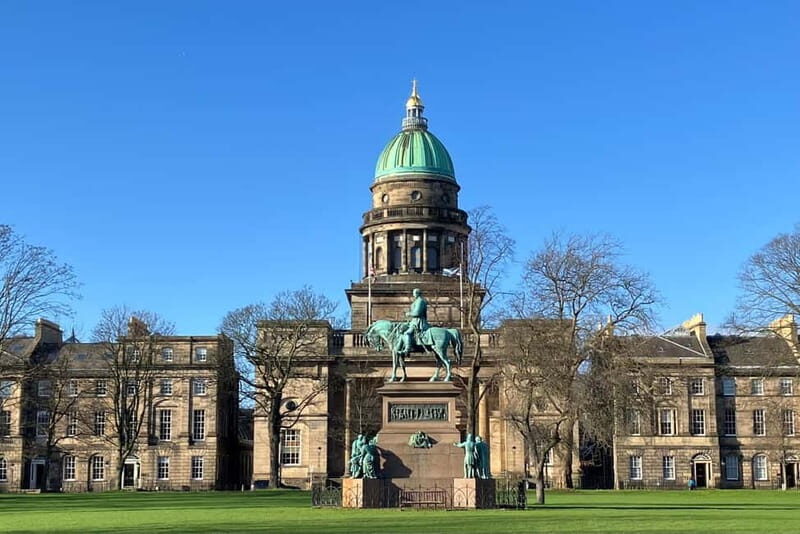 Edinburgh: Dean Village, Circus Lane & Botanic Garden Walk - In-Depth Look at the Tour Experience