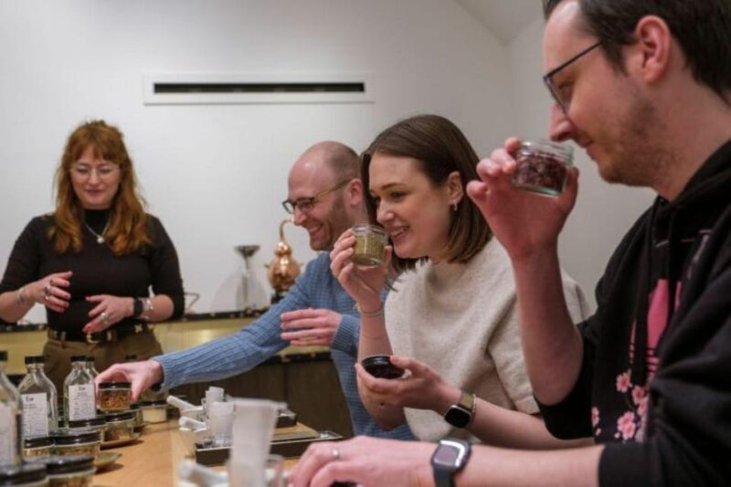 Edinburgh Gin Distillery: Gin Making Experience - Key Points