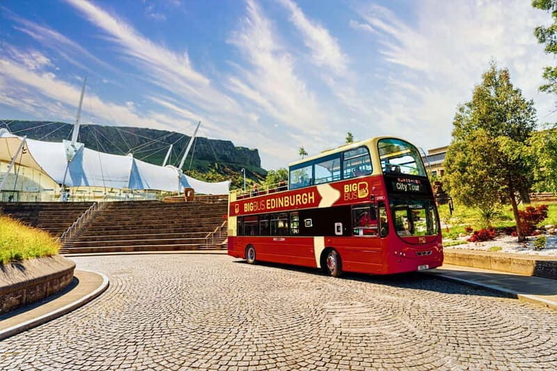Edinburgh: Hop-On, Hop-Off Bus Tour City & Britannia Combo - The Experience in Practice