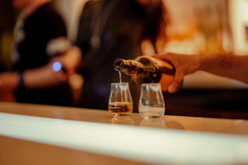 Edinburgh: Johnnie Walker Whisky Explorers Guided Tasting - Key Points