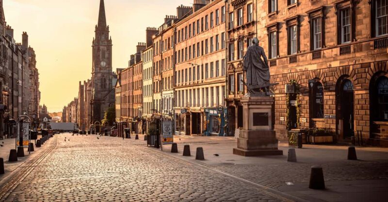 Edinburgh: Old Town Private Walking Tour with Historian - A Guided Walk Through Edinburgh’s Historic Heart