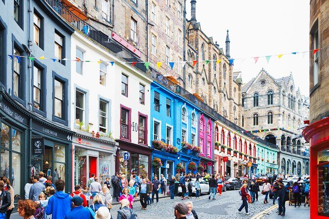 Edinburgh Old Town: Professional Photoshoot & Edited Photos - Authentic Insights from the Reviews