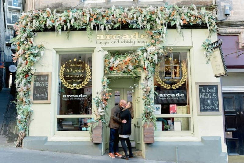 Edinburgh: Private Professional Photoshoot - Key Points