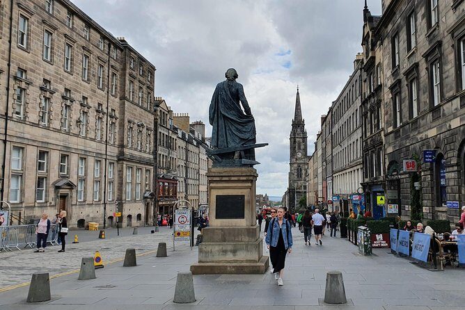 Edinburgh Private Walking Tour - The Walking Tour Experience