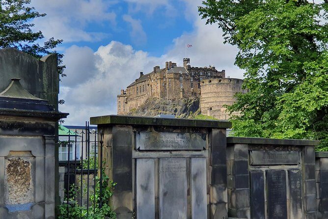 Edinburgh Private Walking Tour - The Sum Up