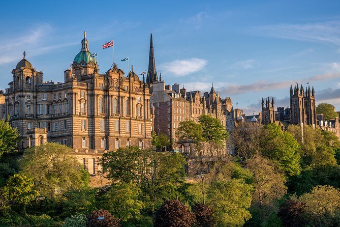 Edinburgh Rail Trip from London with Castle entry and Hop-on Hop-off bus - Who Is This Tour Best For?