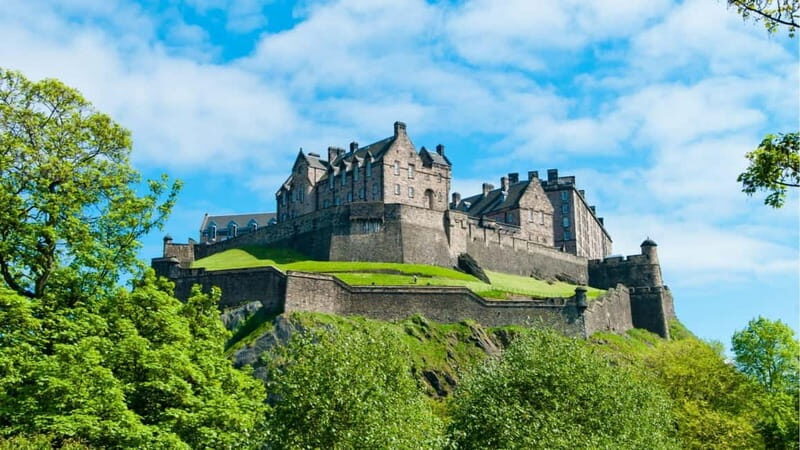 Edinburgh: Scotch Whisky Experience Rail Tour from London - Who Should Consider This Tour?