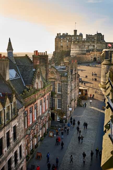 Edinburgh: Scotch Whisky Tasting & 3 Course Dinner - What Makes This Tour Stand Out?
