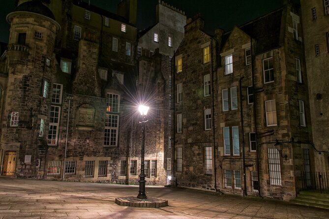 Edinburgh Witches Old Town Walking Tour & Underground Vault - Conclusions: Who Will Love This Tour?