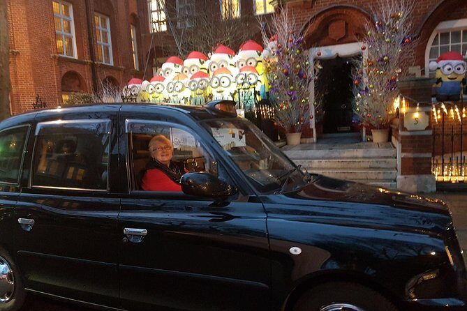 Edinburgh's Christmas Lights and festive Black Taxi Tour - An Overview of the Edinburgh Christmas Lights and Black Taxi Tour
