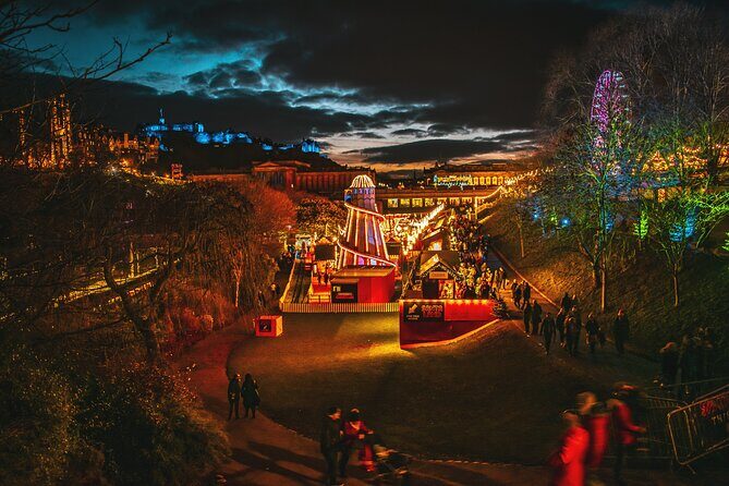 Edinburgh's Christmas Lights and festive Black Taxi Tour - Is It Worth the Price?
