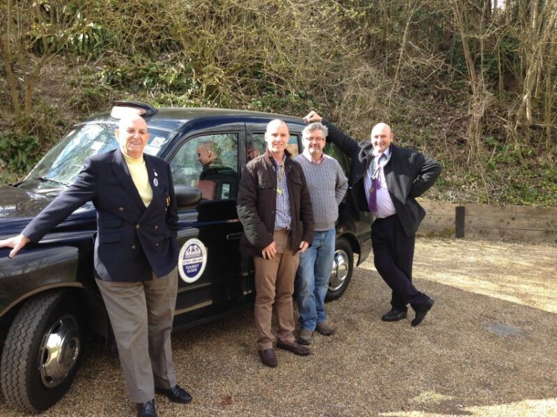 Edinburgh's Hidden Treasures Black Taxi Tour - Key Points