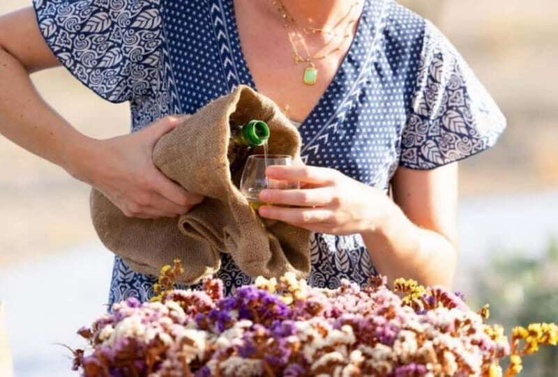 Eggares: Olive Oil Tasting with Traditional Naxian Dishes - Key Points