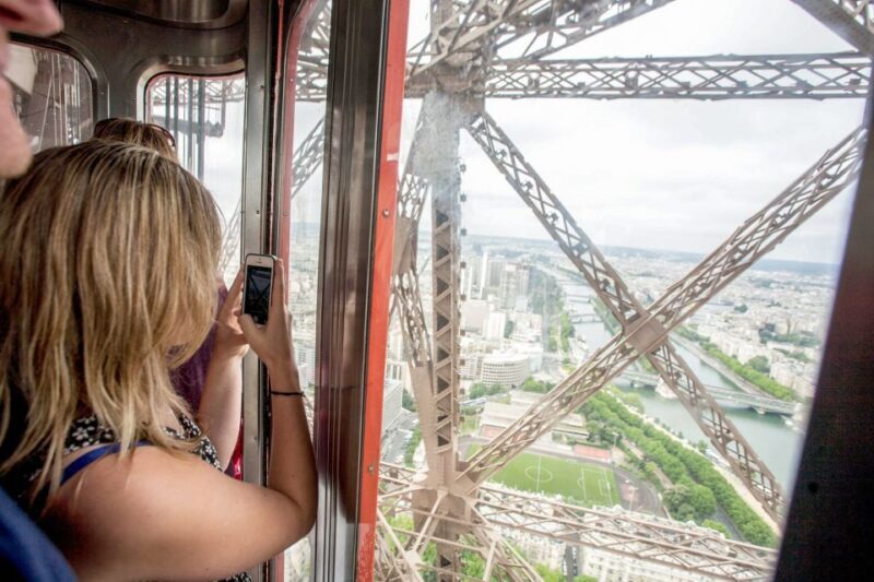 Eiffel Tower Dedicated Reserved Access Summit or 2nd Floor - What to Expect from the Tour