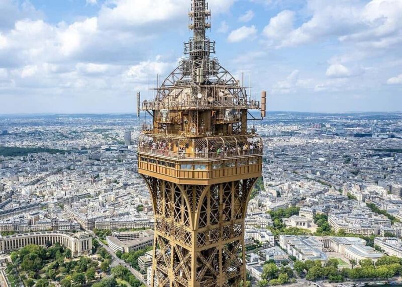 Eiffel Tower Guided Tour & Seine River Cruise - Key Points